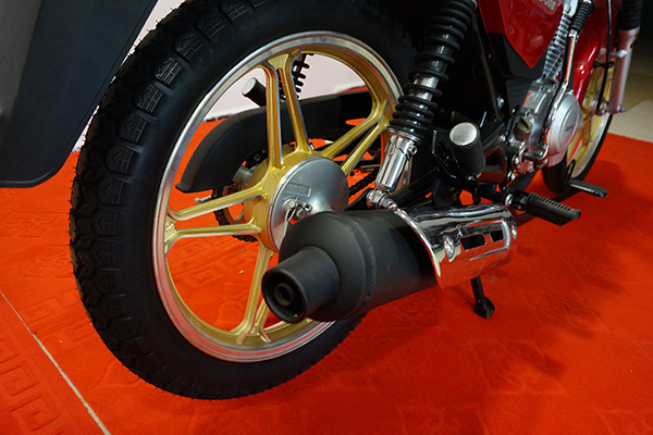 中国摩托车制造商新零件配件 125cc 自动更换二手发动.